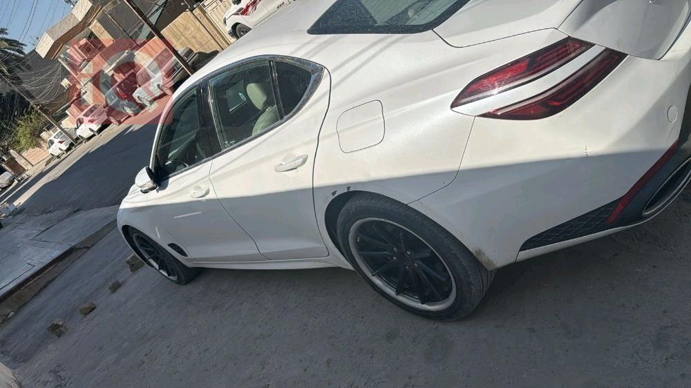 جنسس G70